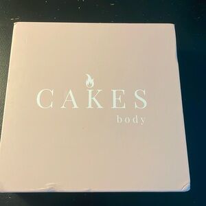 Cakes body nipple covers